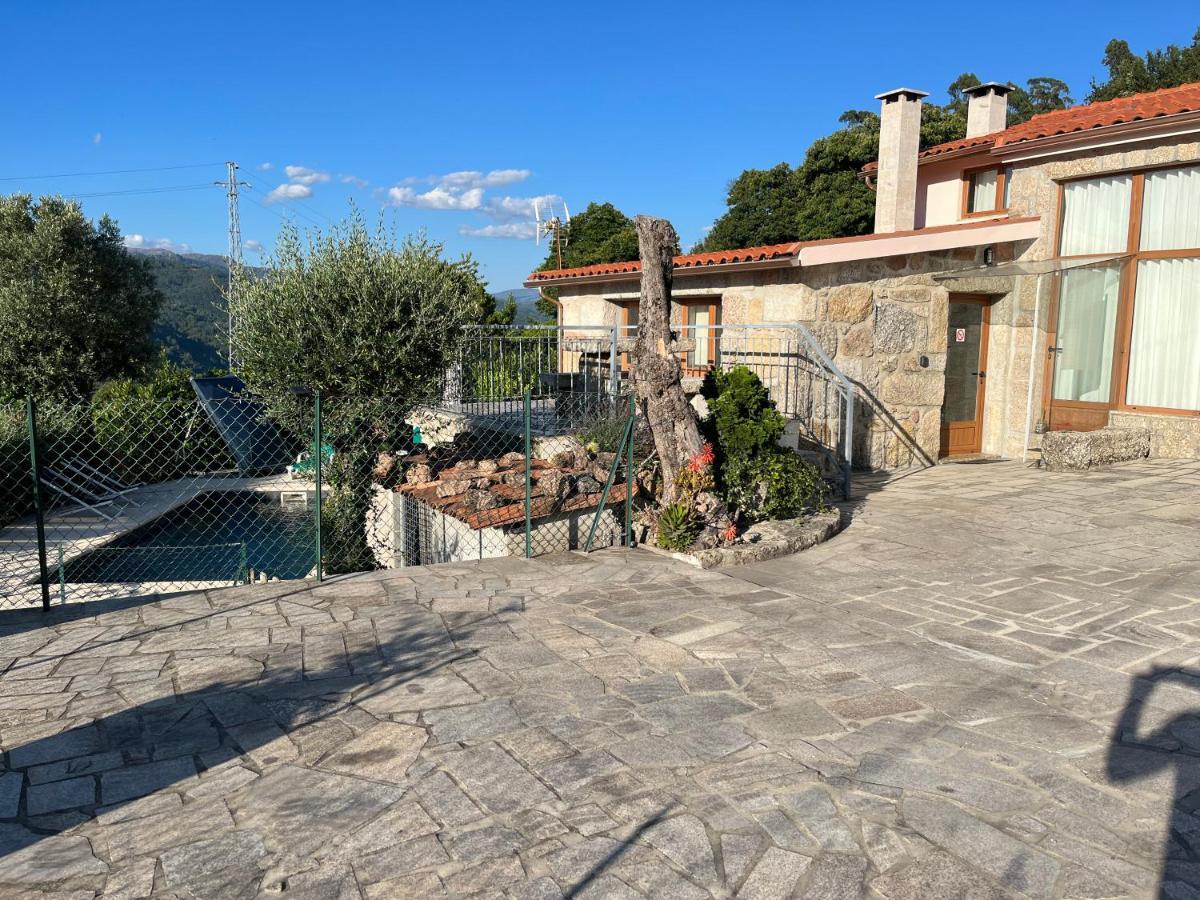 Casa Da Lage - Geres - Piscina Privada - Vistas Rio, Campo E Montanha Герес Экстерьер фото