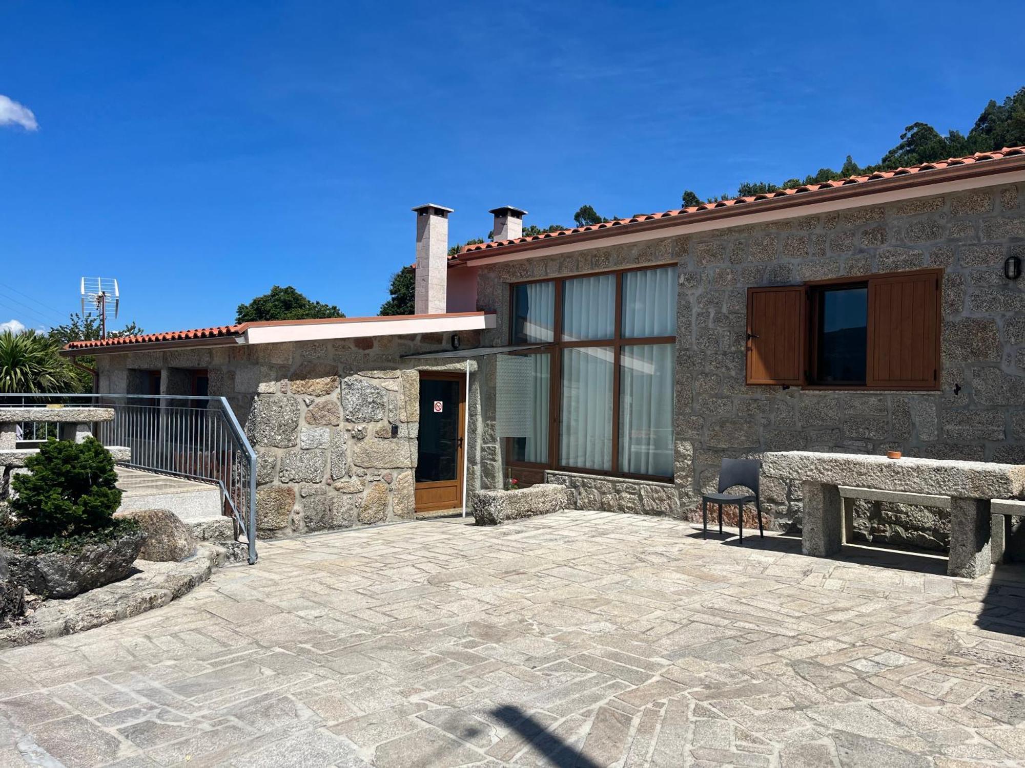 Casa Da Lage - Geres - Piscina Privada - Vistas Rio, Campo E Montanha Герес Экстерьер фото