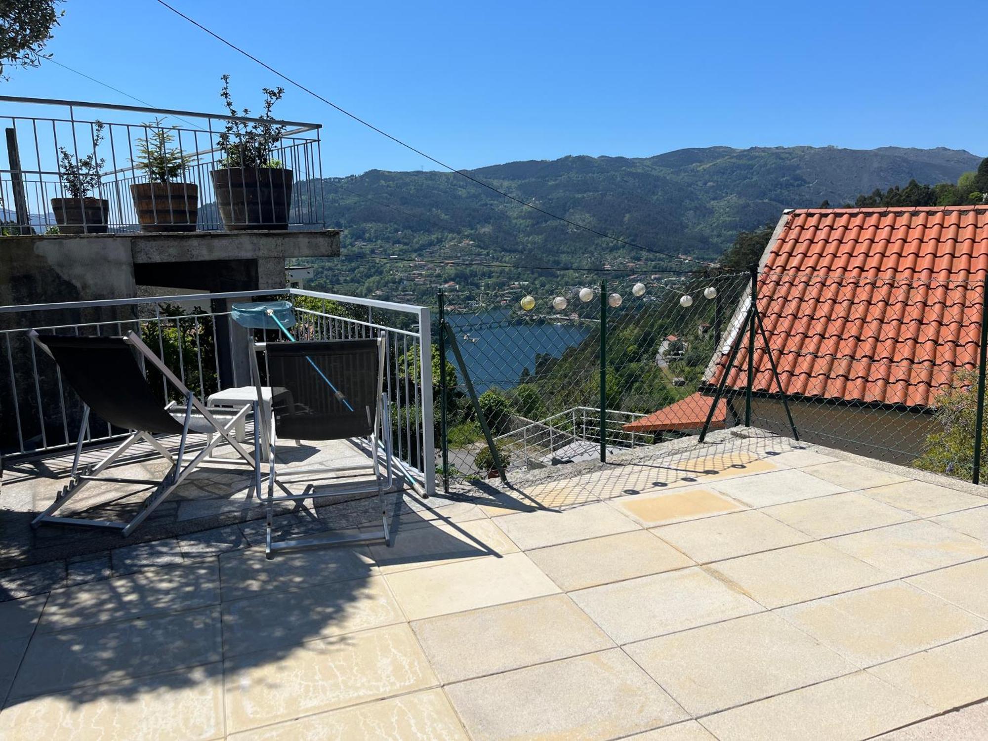 Casa Da Lage - Geres - Piscina Privada - Vistas Rio, Campo E Montanha Герес Экстерьер фото