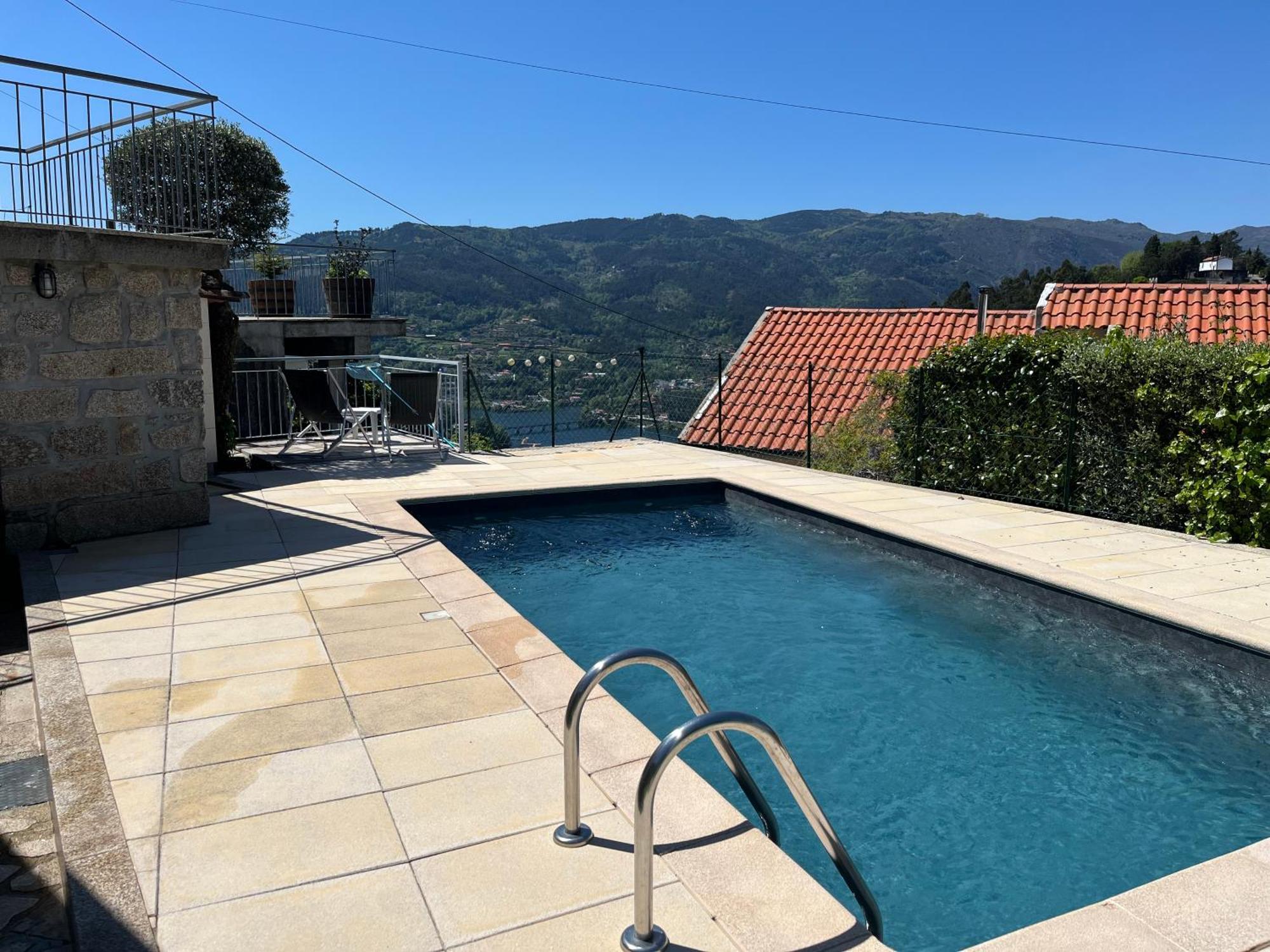 Casa Da Lage - Geres - Piscina Privada - Vistas Rio, Campo E Montanha Герес Экстерьер фото